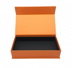 Rigid gift box